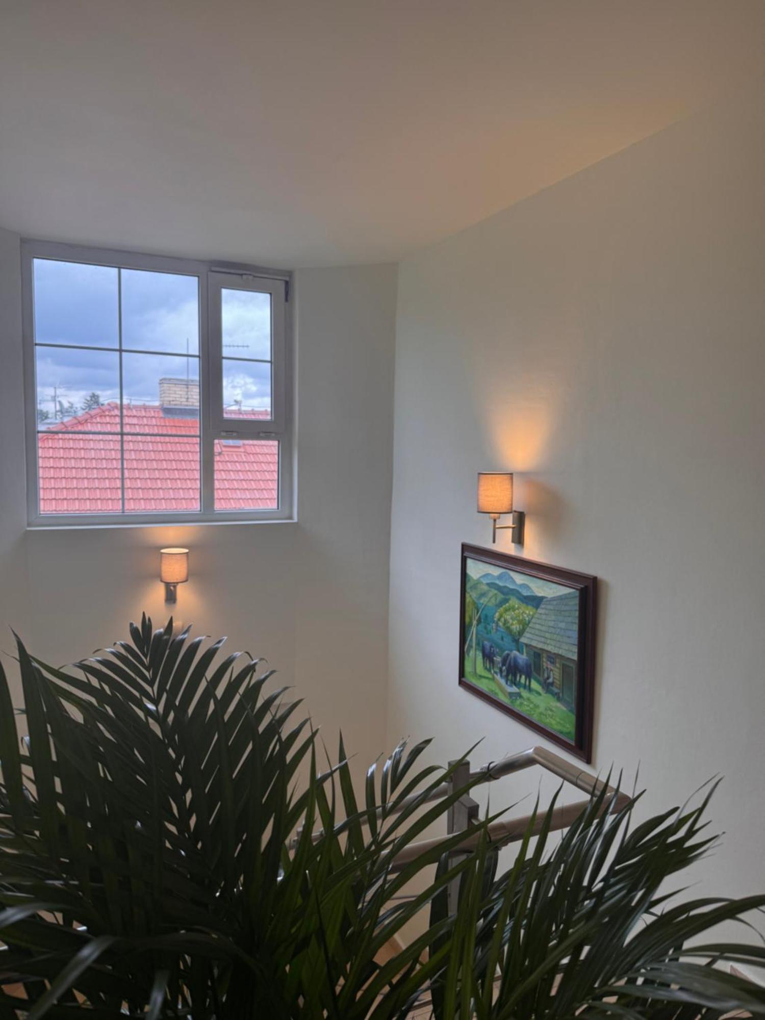 Diamondvilla, 4 Bedroom Apartment, Garden & Praha
