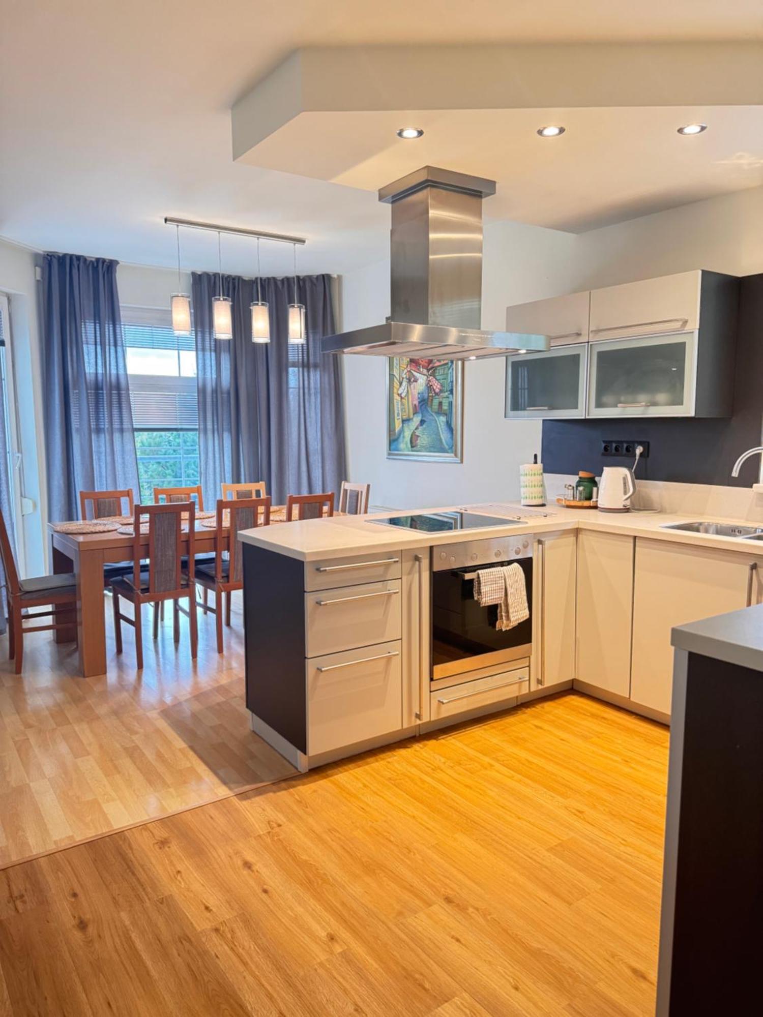 Diamondvilla, 4 Bedroom Apartment, Garden & * Praha