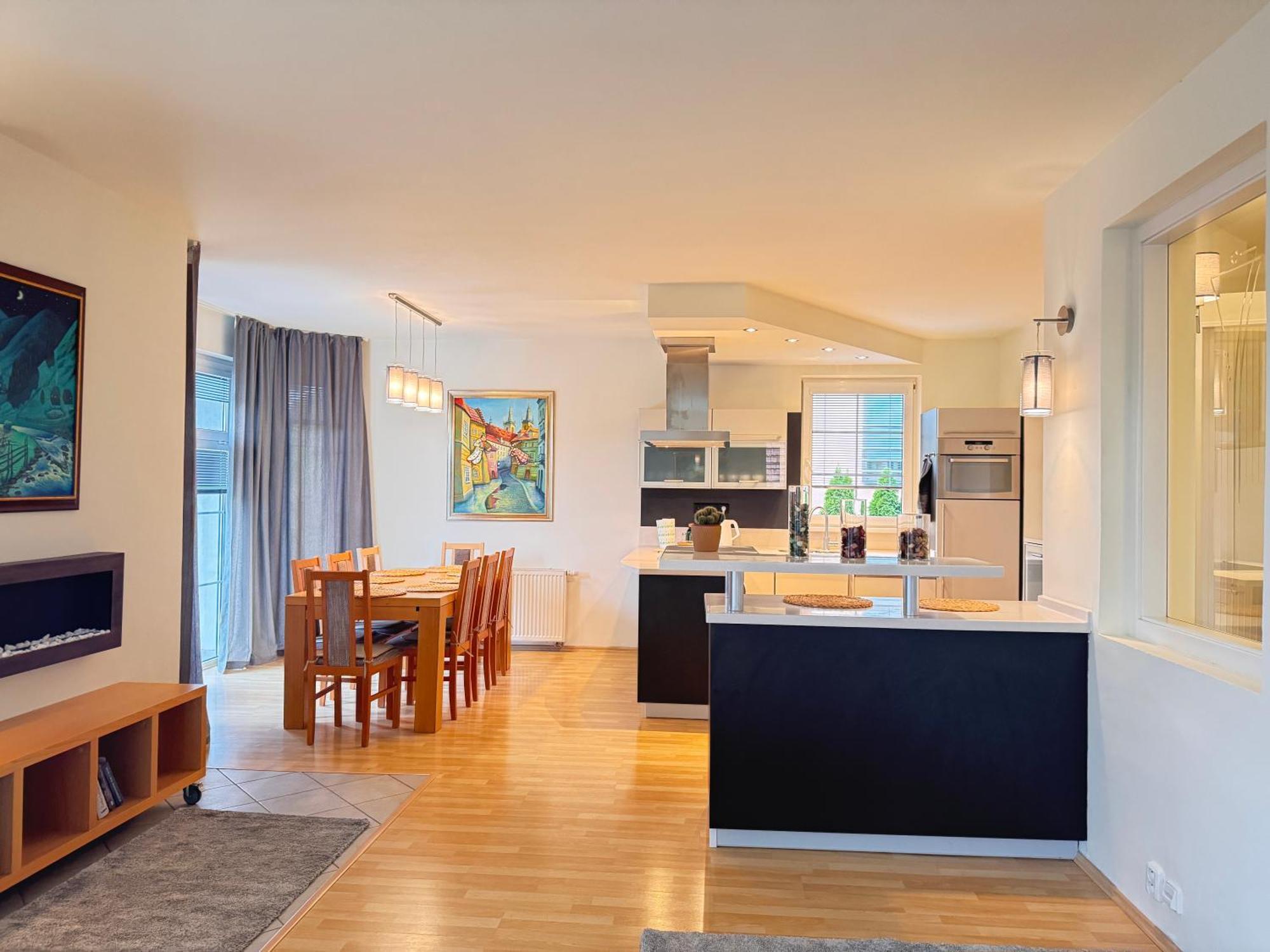 Apartmán Diamondvilla, 4 Bedroom Apartment, Garden & Praha