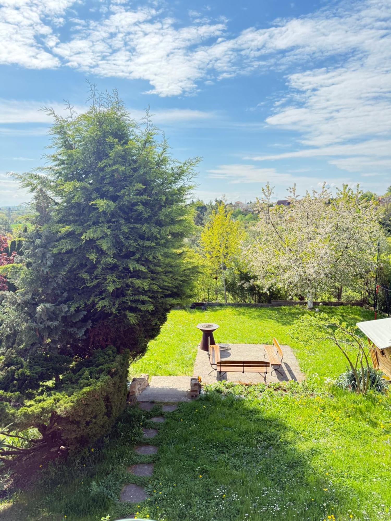 Apartmán Diamondvilla, 4 Bedroom Apartment, Garden & *